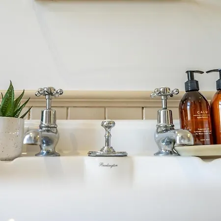 בית נופש 21 Scarcroft Road *