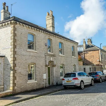 21 Scarcroft Road 別荘