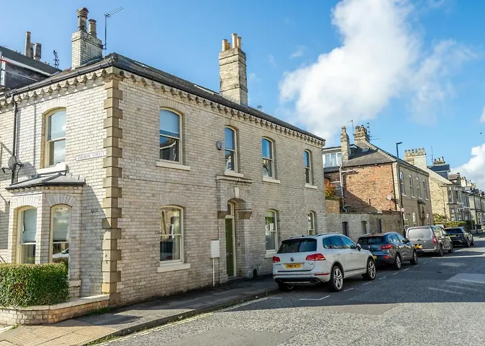 21 Scarcroft Road 펜션