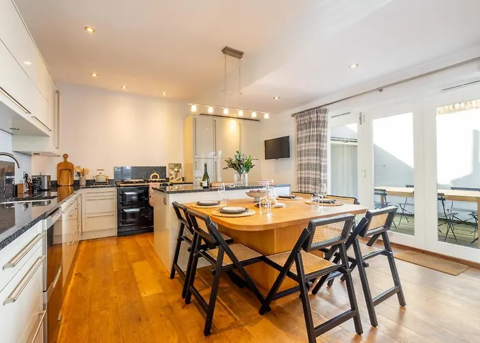 펜션 21 Scarcroft Road